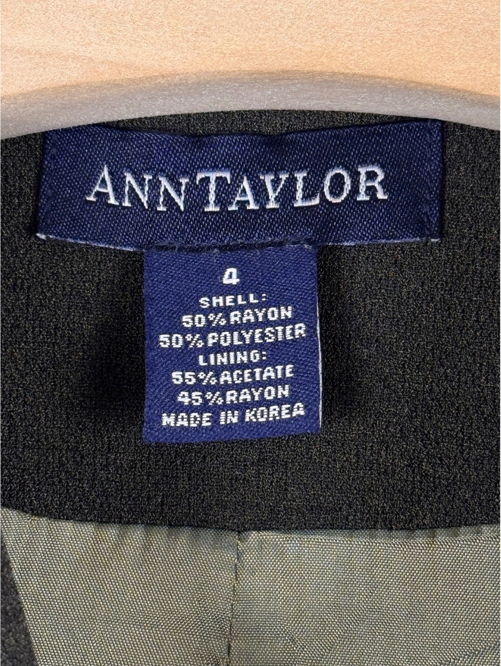 Ann Taylor Vintage Black Skirt Suit Set Blazer Pencil Skirt Size 4 Career - Picture 3 of 13